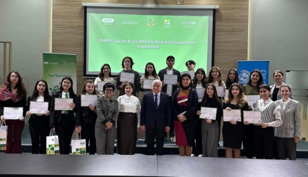 Azərbaycanda iqlim dəyişikliyi ilə mübarizə fəaliyyətlərində iştirak edəcək Gənc İqlim Elçiləri təyin edilib - FOTO