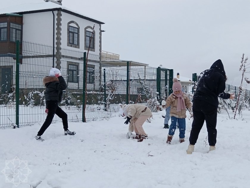 Ağalıda uşaqların qar sevinci - FOTO