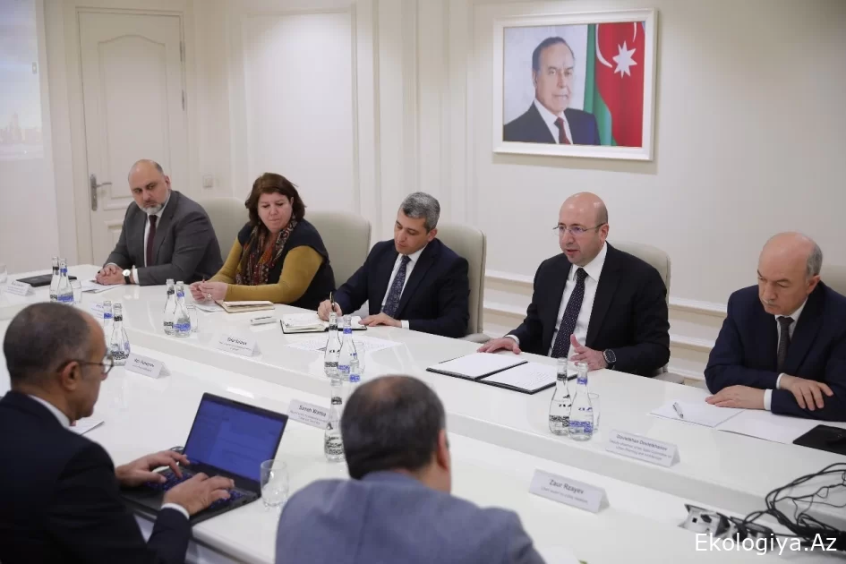 Dövlət Şəhərsalma və Arxitektura Komitəsinin sədri Dünya Bankının regional direktoru ilə görüşüb