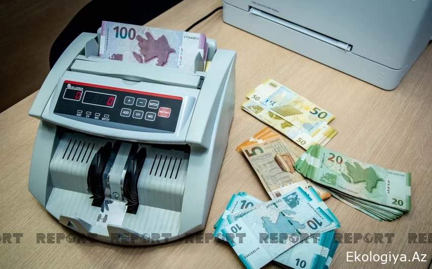 Azərbaycanda dənizçilik sahəsində xidmətlərə görə yeni rüsumlar qüvvəyə minib