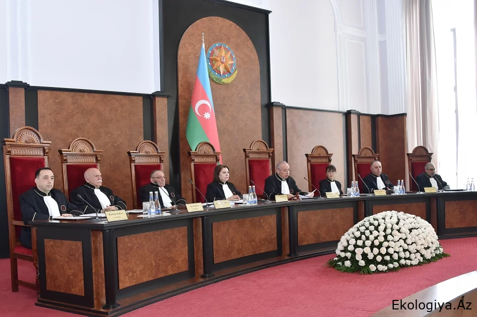 Konstitusiya Məhkəməsi Azərbaycan Respublikası Prezidenti seçkilərinin yekunlarını təsdiqləyib və elan edib