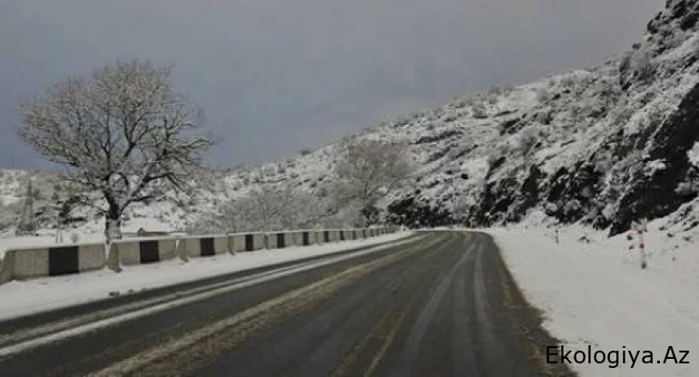 Ermənistan yolu bağlandı