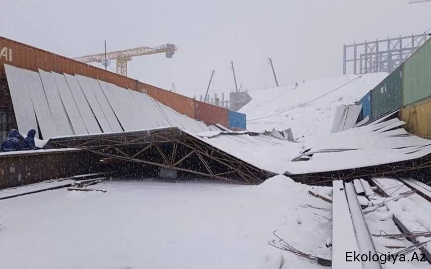 Fabrikdə tikilən talvar uçdu, 3 fəhlə öldü, 29-u yaralandı