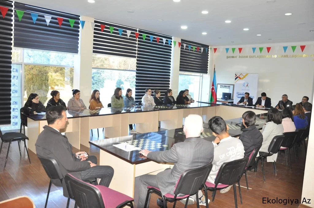 Region gənclərinin iştirakı ilə “Ətraf mühitin keşiyində” layihəsi çərçivəsində seminarlar təşkil edilib/FOTO