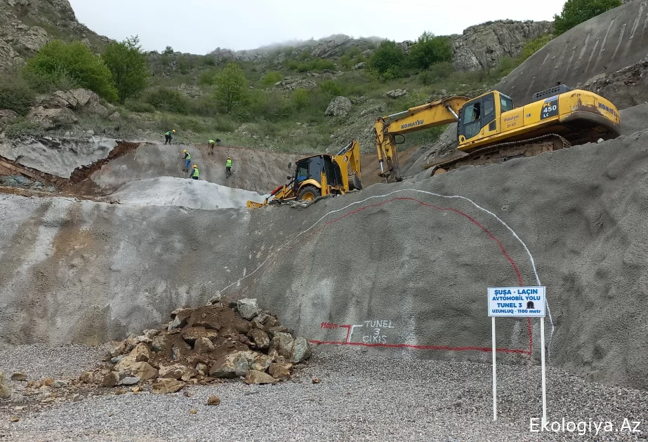 Yenidən qurulan Xankəndi-Şuşa-Laçın yolu üzərində 4 tunel, 2 körpü inşa olunacaq