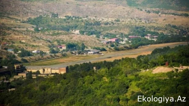 Jurnalistlər Qazaxın azad edilmiş kəndlərində sərhəd döyüş məntəqələrinin fəaliyyəti ilə tanış olublar - FOTO