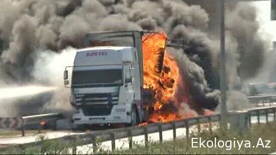 Azərbaycanda inanılmaz hadisə - Yolda yanan TIR-ı oğurlayıb satdılar