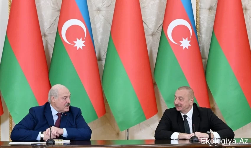 Aleksandr Lukaşenko: Qafqazda Azərbaycanın timsalında olduqca güclü, normal lider ölkə mövcuddur
