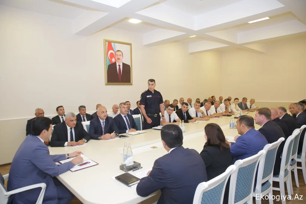 Xaçmaz Rayon İcra Hakimiyyətində növbəti müşavirə keçirilib - FOTO