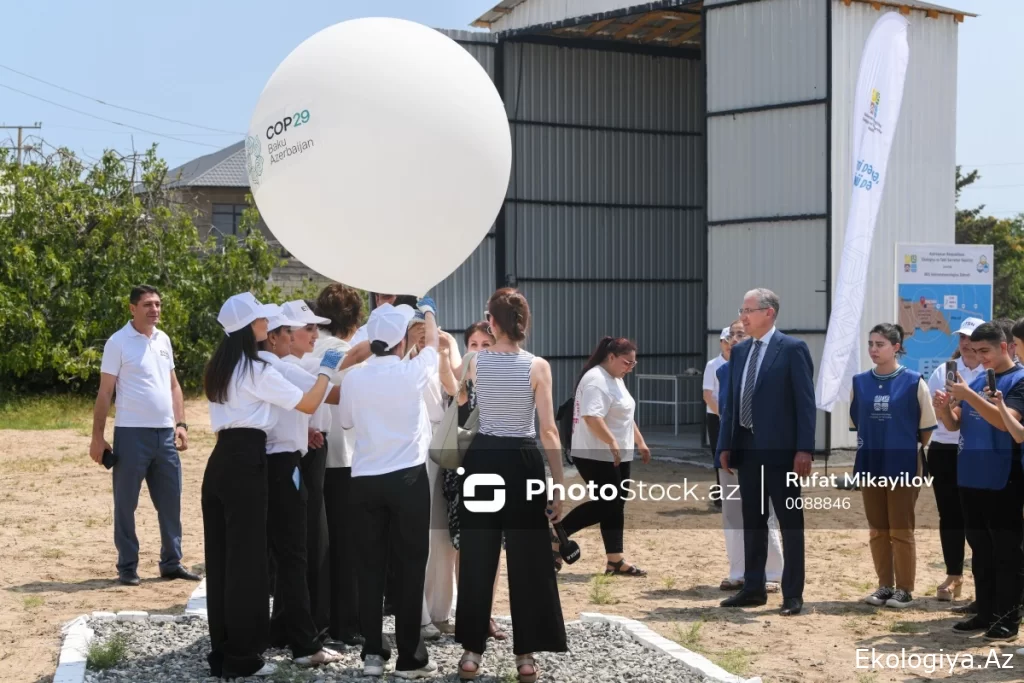 Maştağada aeroloji müşahidələr BƏRPA EDİLDİ - İlk radiozond hava şarı buraxıldı/FOTO