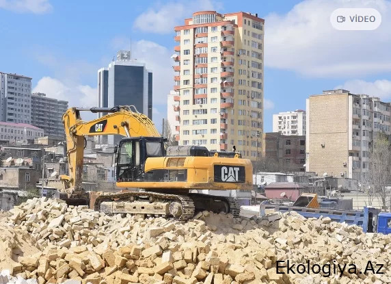 Bakının bu ünvanında evlər sökülür - VİDEO