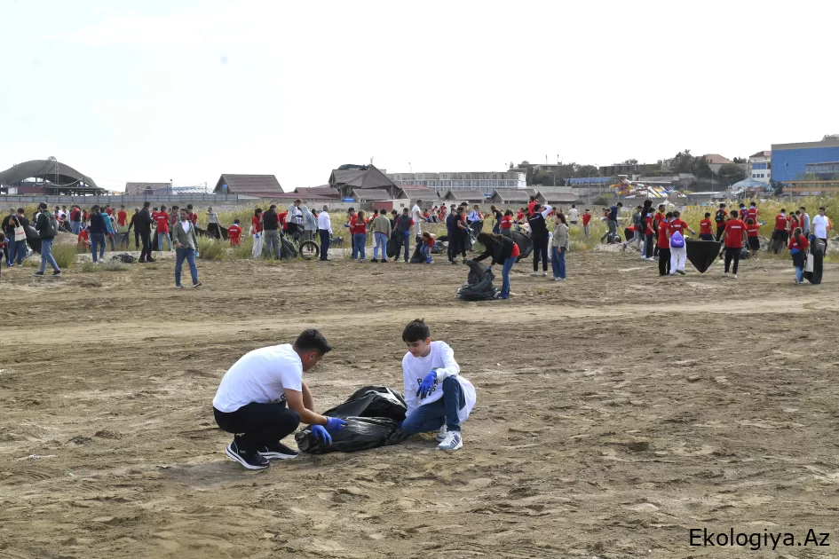 Bu gün Ümumrespublika Təmizlik Marafonu çərçivəsində 110 tondan çox tullantı toplanıb