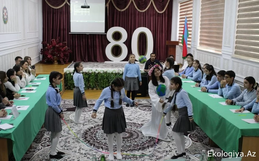 Şagirdlər üçün "COP29-Azərbaycan Qlobal İqlim Dəyişmələrinə "Yox" Deyir!" elmi-praktik seminarı keçirilib
