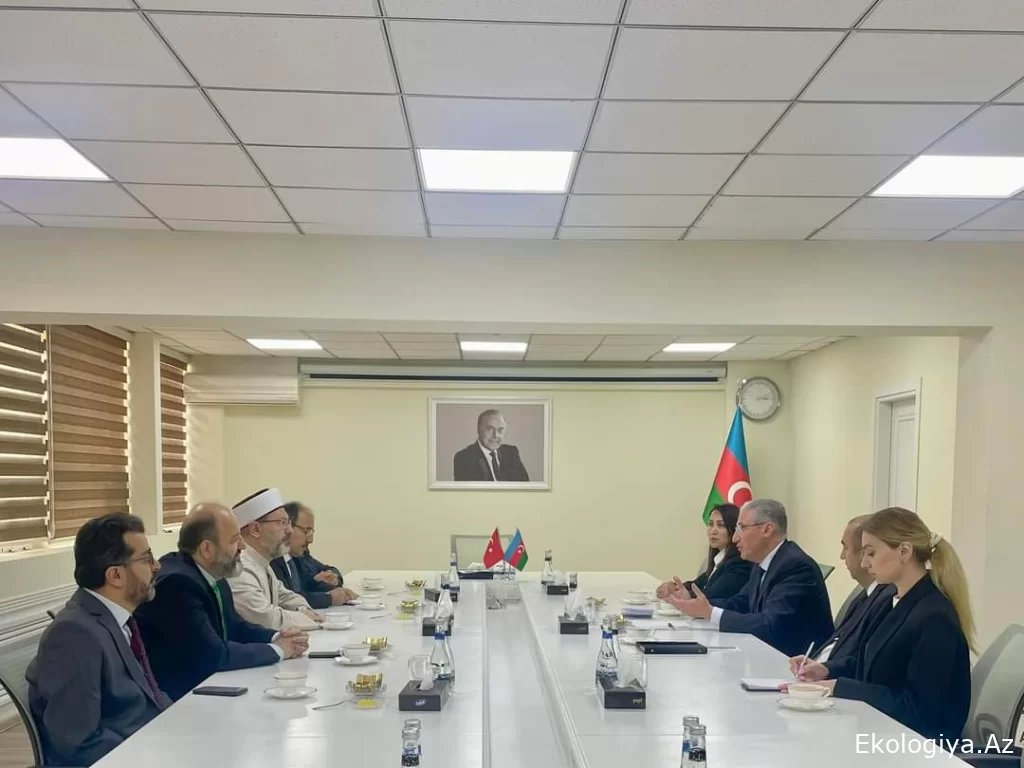 Muxtar Babayev Türkiyə Diyanət İşləri Başkanı ilə görüşüb