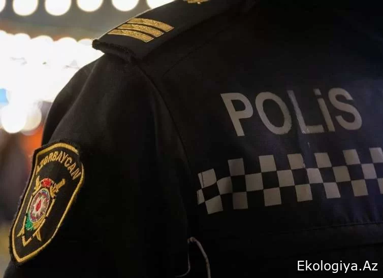 Bakıda polislər qəzaya düşdü - 2 yaralı