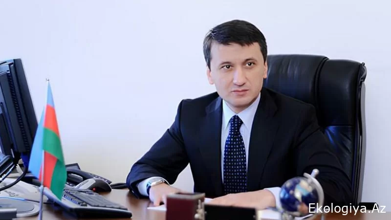 Prezident Azər Qasımovu vəzifəsindən azad etdi