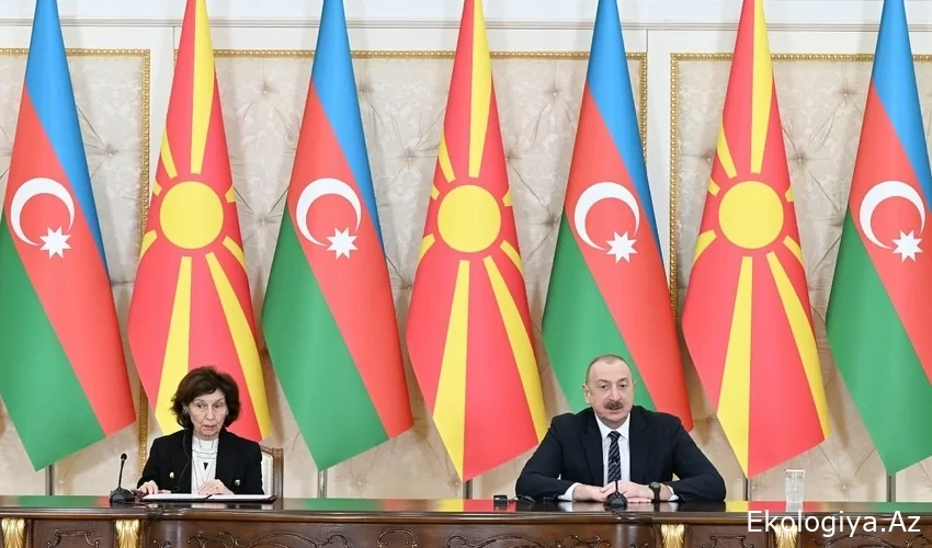 Prezidentlər mətbuata bəyanatlarla çıxış etdi