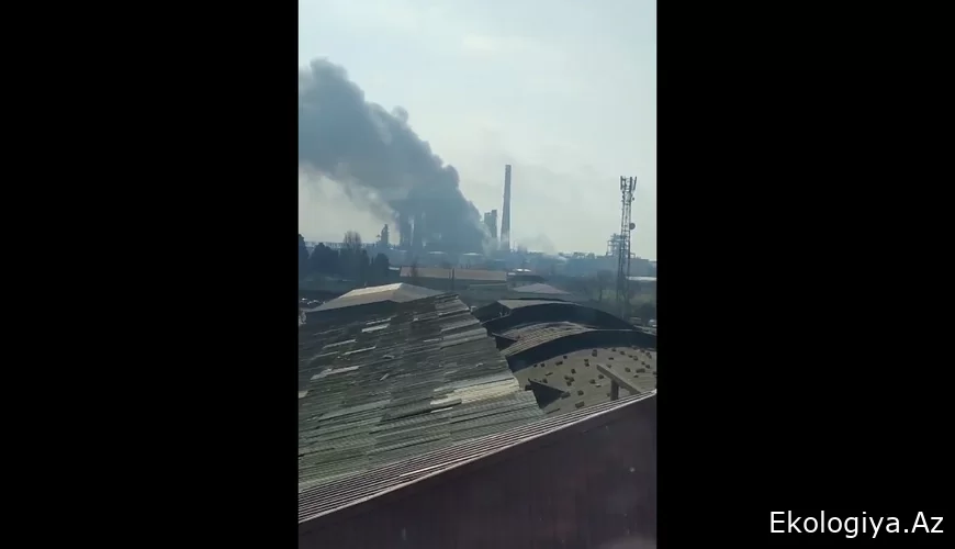 Neft Emalı Zavodunda yanğın