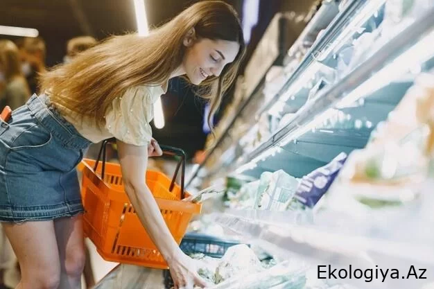 Azərbaycanda da satılan mineral suda görün nə aşkarlandı - FOTO