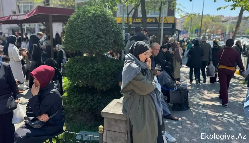 İstanbulda zəlzələ zamanı 151 nəfər özünü binadan atd, xəsarət alanlar var