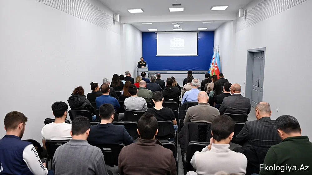 Müdafiə Nazirliyində media nümayəndələri ilə görüş keçirilib  - FOTO