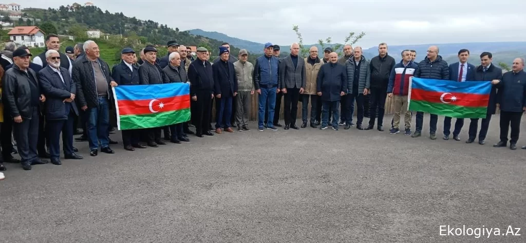 Siyasi partiyalar məmnundur: Qarabağda möhtəşəm işlər görülür