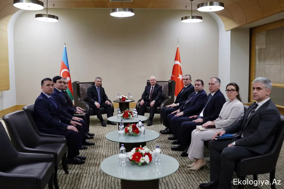 Azərbaycan və Türkiyə müdafiə nazirləri hərbi əməkdaşlığın cari vəziyyətini müzakirə ediblər