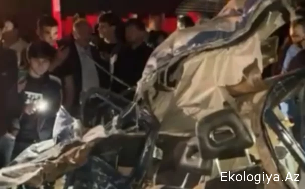 Gecə saatlarında ağır qəzada həlak olan hərbçilərimizin FOTOLARI