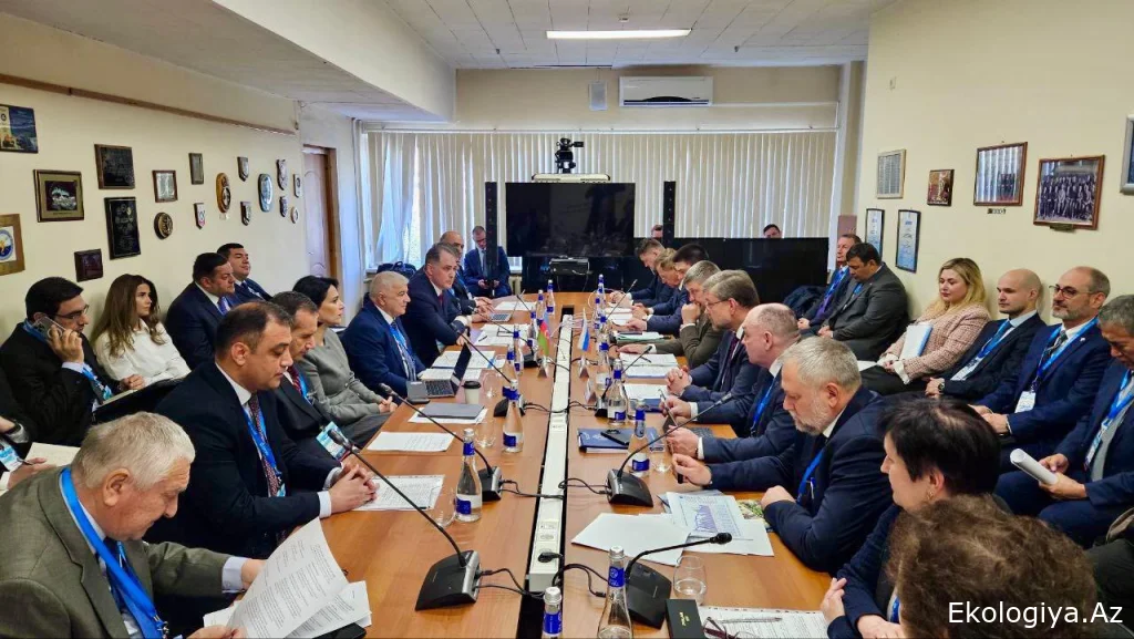 Sankt-Peterburqda Xəzər dənizinin səviyyəsi və regional ekoloji əməkdaşlıq müzakirə olunub