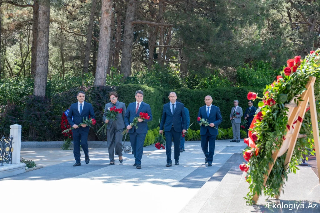 Ekologiya və Təbii Sərvətlər Nazirliyi işçiləri peşə bayramını qeyd ediblər - FOTO