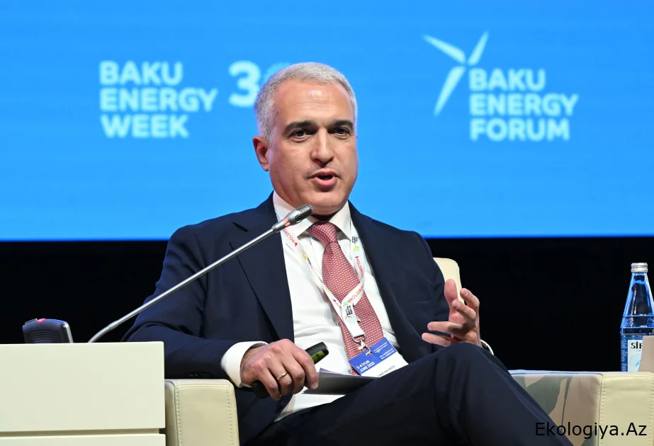 Sədr: Enerjiyə artan qlobal tələbat elektrik enerjisinin istehsal və ötürülmə üsullarına yenidən baxmağı zəruri edir