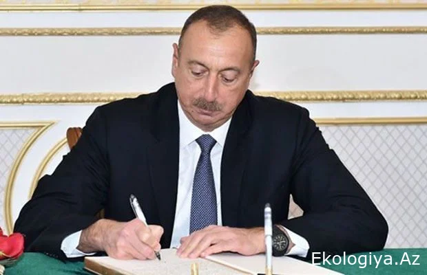Prezident 3 fərman imzaladı