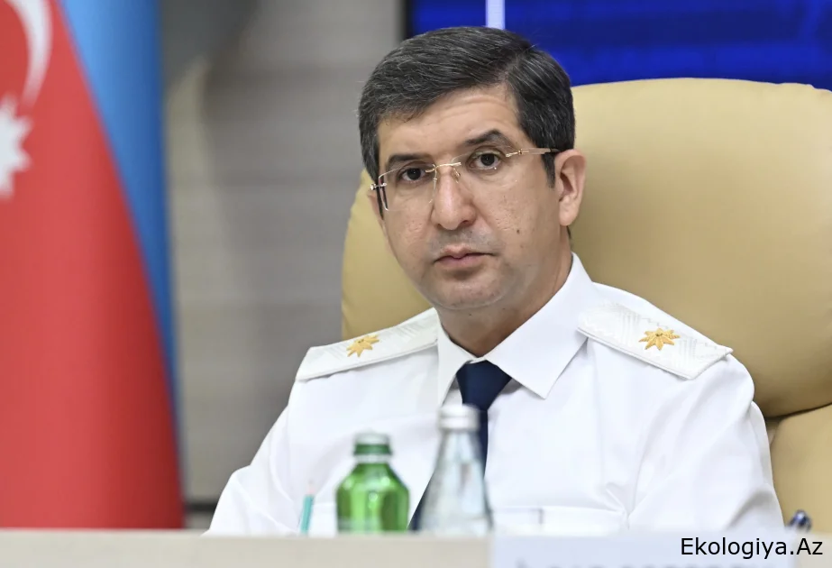 izdihamlı məkanlardan uzaq durmaq kimi tədbirlər daxildir”.