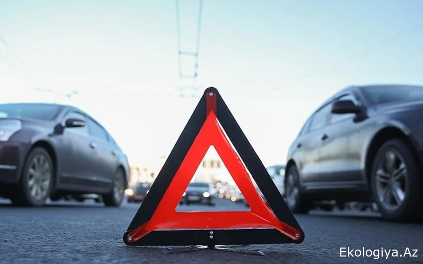Azərbaycanda avtobus aşdı 20 yaralı VAR