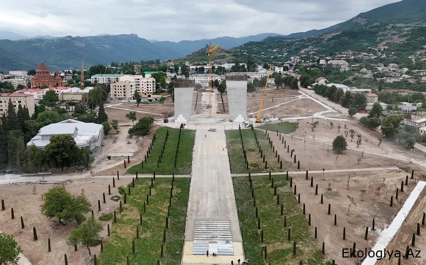 Xankəndidə Zəfər parkında Zəfər Tağının hündürlüyü 44 metr olacaq