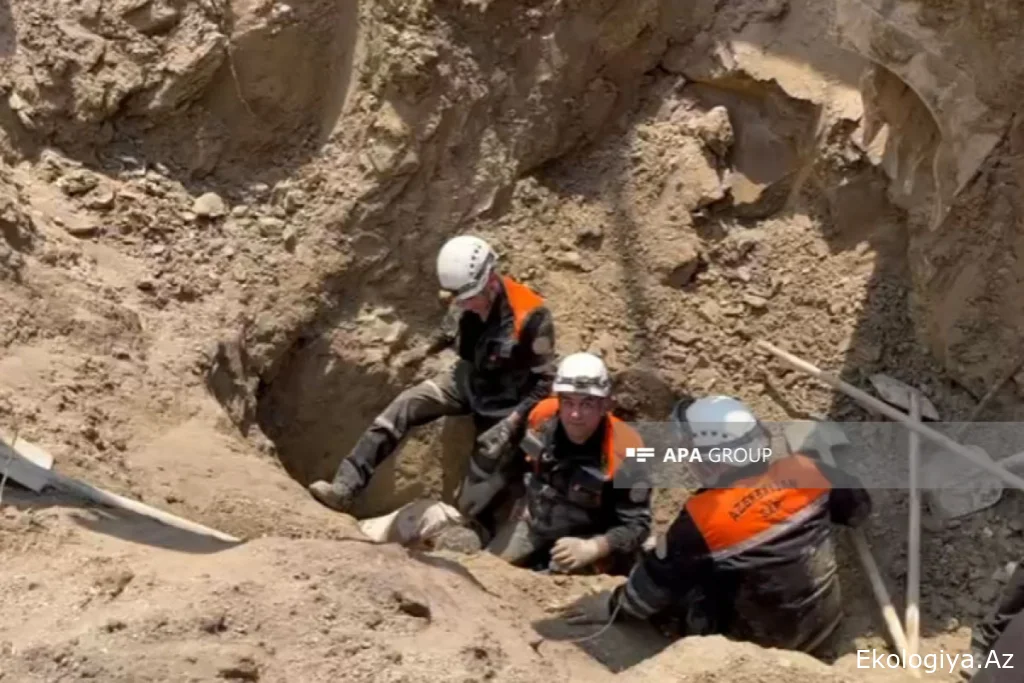 Sumqayıtda tikintidə fəhlə torpaq uçqunu altında qalaraq ölüb