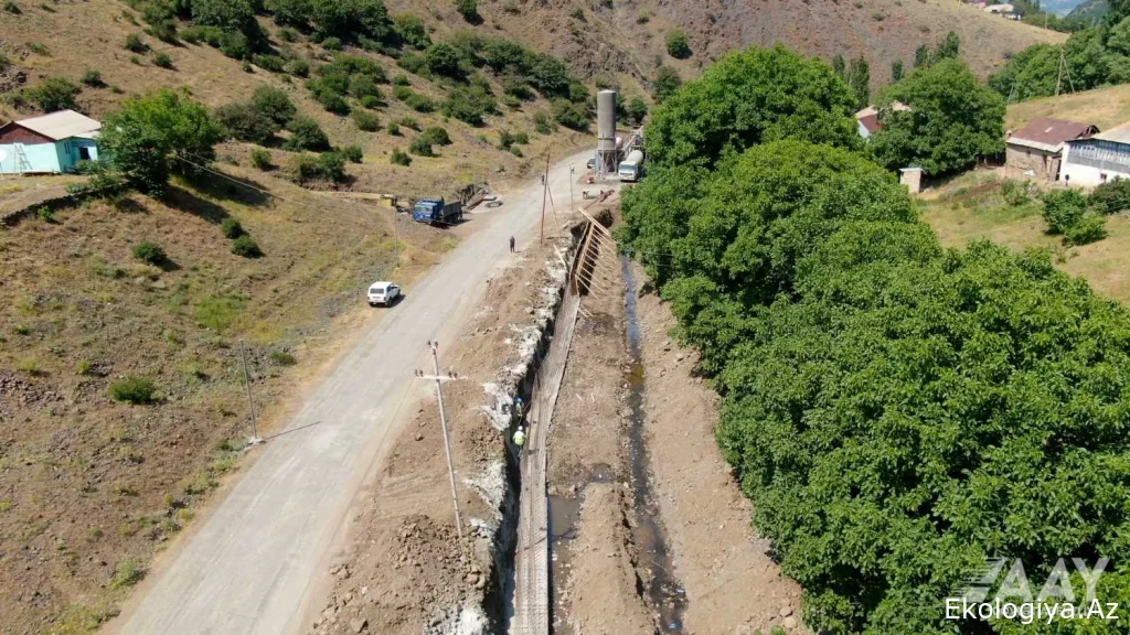 Yardımlı-Deman-Arvana avtomobil yolunda əsaslı bərpa işləri aparılır (FOTO/VİDEO)