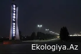 Göygöldə küçə və prospektlərdə, yol qırağında yaşıllıqlara qulluq uğurla davam etdirilir - VİDEO