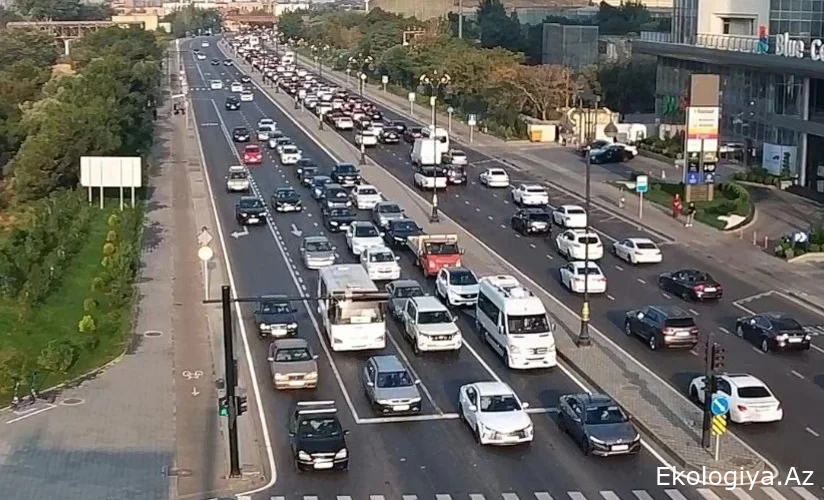 Bakıda bu yollarda sıxlıq var - SİYAHI