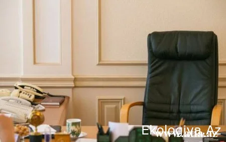 Nazir onu işdən çıxardı - FOTO