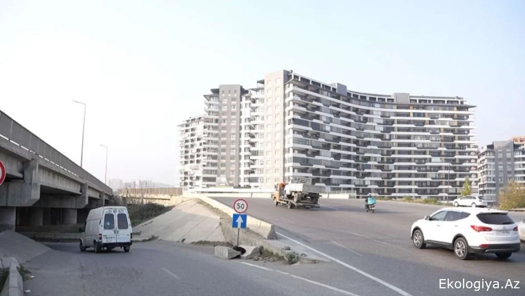 Bu yolda nəqliyyatın hərəkəti dəyişdirilir – Məsafə 4 km qısalacaq – VİDEO