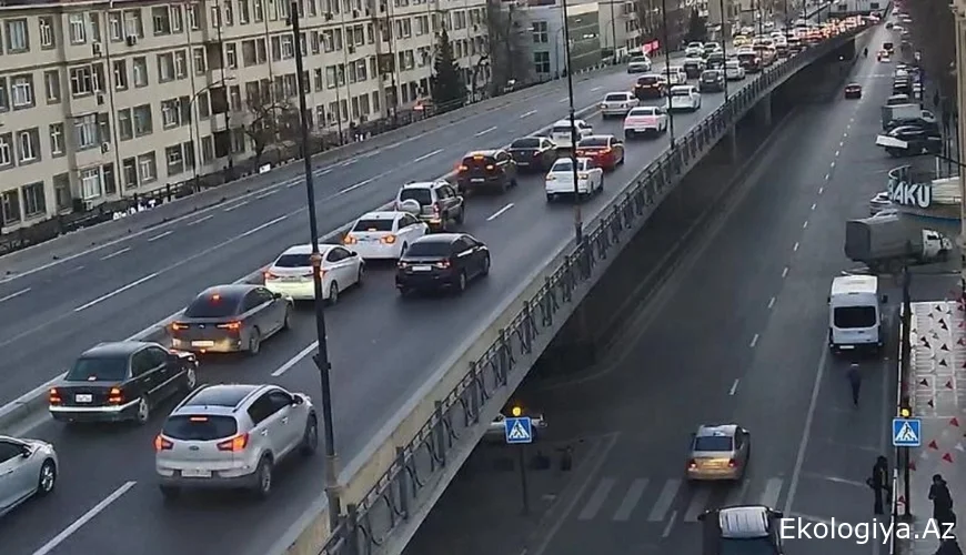 Bakıda bu yollarda sıxlıq var - SİYAHI
