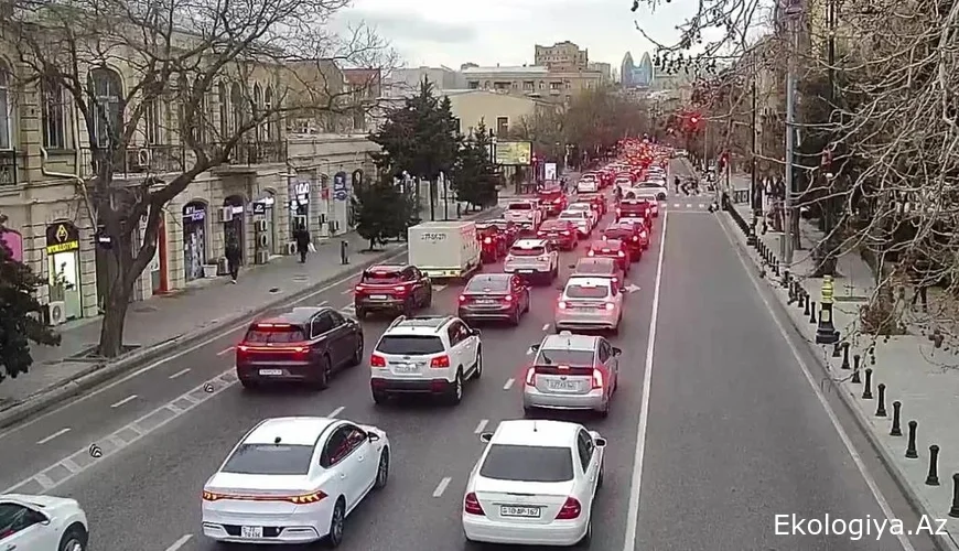 Bakıda bu yollarda sıxlıq var - SİYAHI