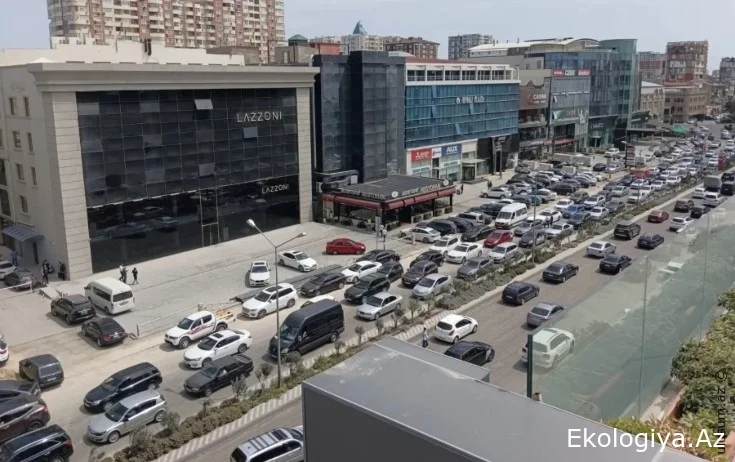 Bu yolda hərəkət məhdudlaşdırıldı