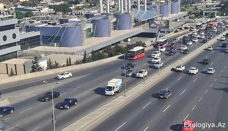 Bakıda bu yollarda tıxac var - SİYAHI