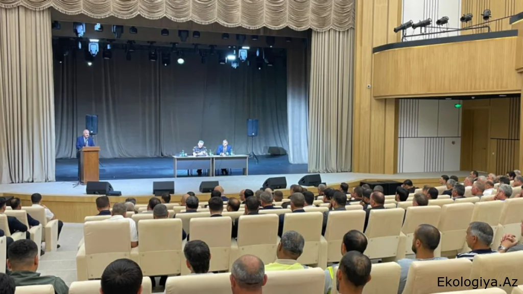 Meşə və əkin sahələrində yanğınların qarşısının alınması istiqamətində görülən işlər nəzərdən keçirilib