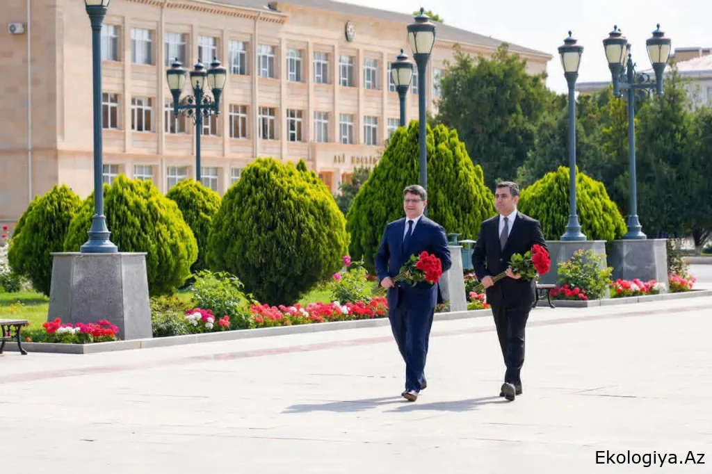 Ekologiya və təbii sərvətlər naziri Naxçıvanda vətəndaşları qəbul edib-FOTO