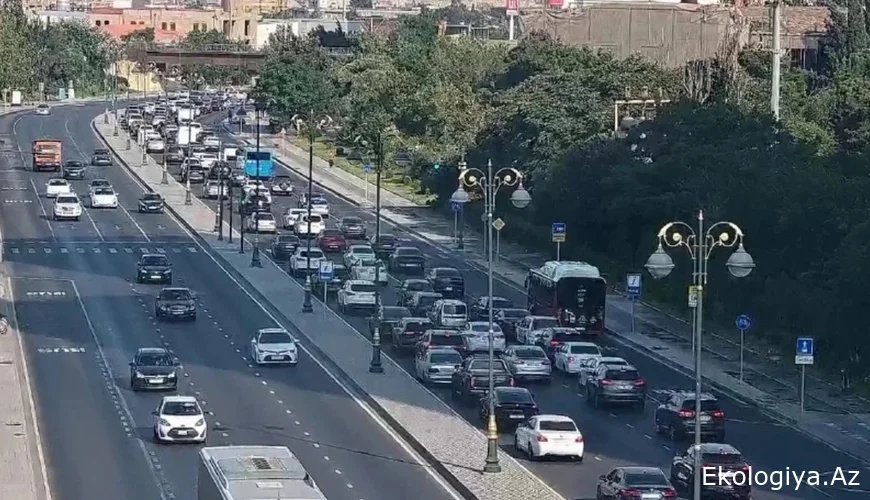 Bu yollarda tıxac var - SİYAHI