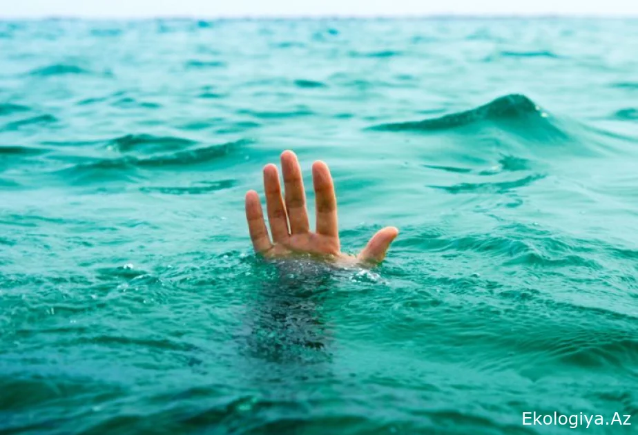 FHN: Mərdəkanda dənizdə batan şəxsin axtarışları davam edir