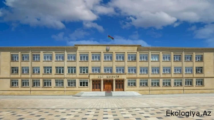 Naxçıvanda istefalar başladı: RƏHBƏRLİYƏ ETİRAZ